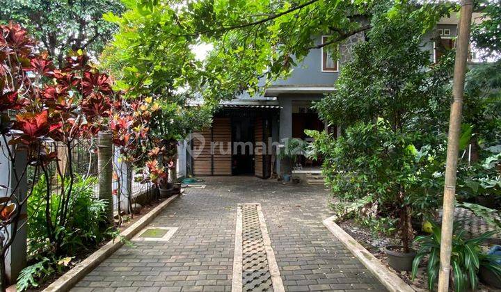 Rumah Semi Furnished Lokasi Strategis Ada Taman Di Ciputat 1