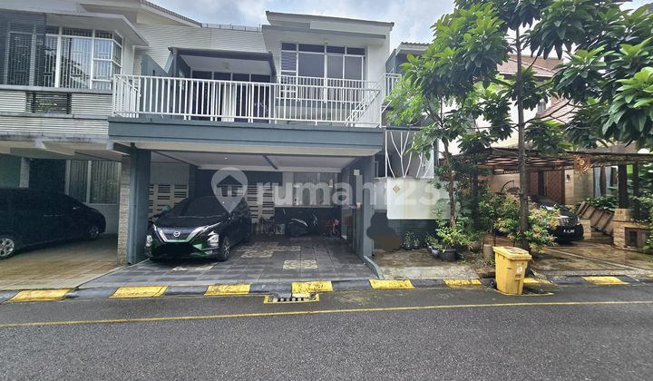 Rumah dengan Lingkungan Aman dan Tentram di Bintaro Jaya Sektor 7