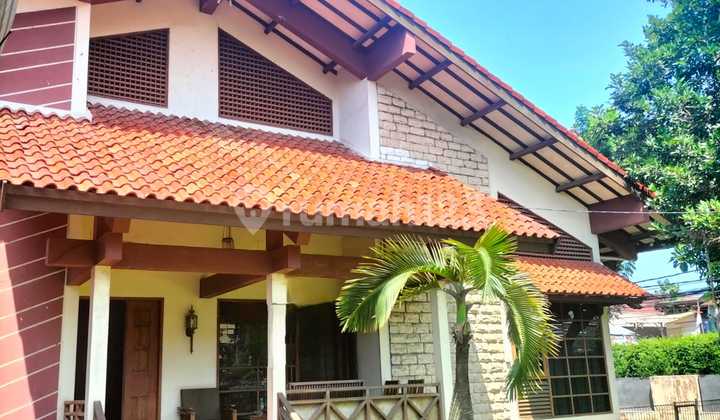 Rumah Hoek Tanah Luas Dengan Harga Njop Lokasi Bagus Di Kalibata Rumah Hoek Tanah Luas Dengan Harga Njop Lokasi Bagus Di Kalibata