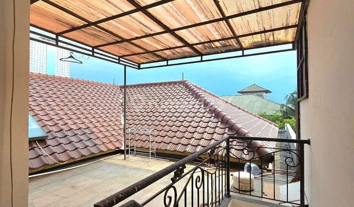 Rumah Full Marmer Harga Menarik Dengan Kolam Renang Di Bintaro 2