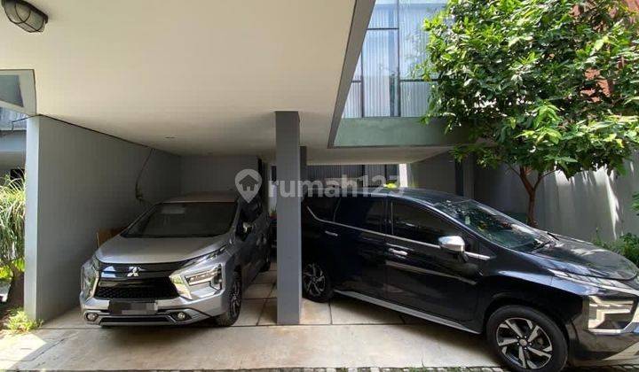 Rumah Industrial Minimalis Dalam Townhouse Di Lebak Bulus 2