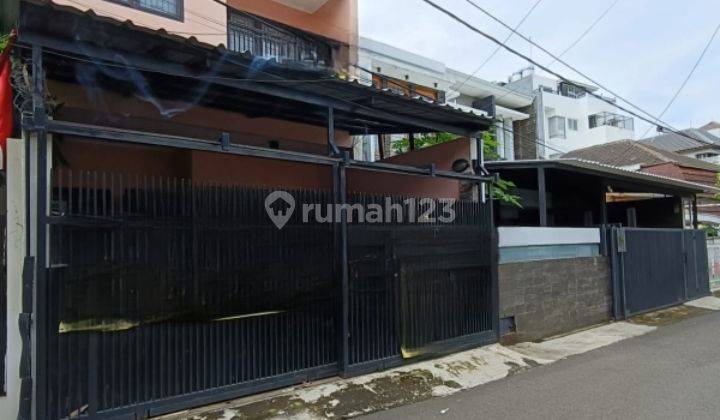 Rumah Minimalis Lokasi Strategis Di Perumahan Kebayoran Baru 2