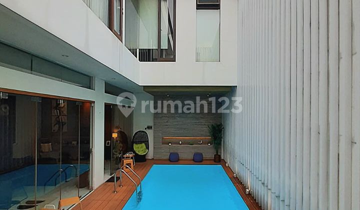 Rumah Depan Taman Lokasi Eksklusif Di Bintaro Jaya Sektor 9