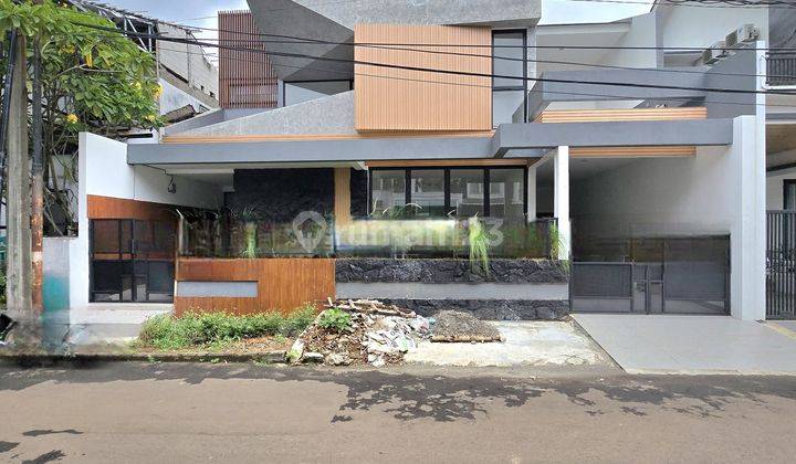 Rumah Tropical Minimalis Dengan Kolam Renang Di Bintaro Sektor 9 1