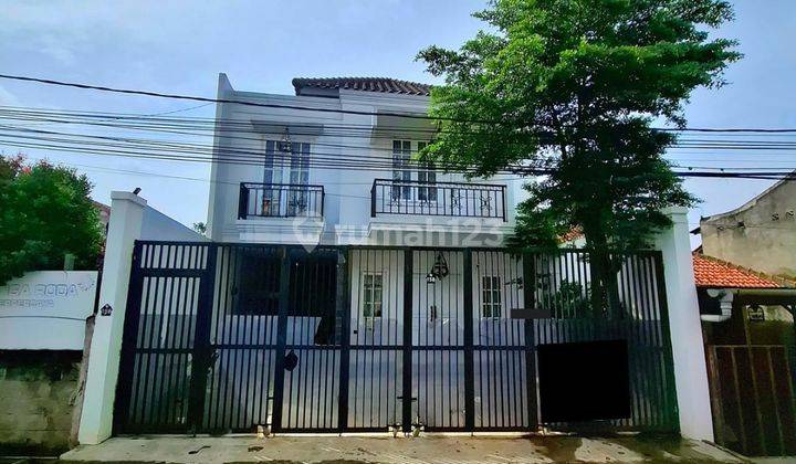 Rumah Modern Classic Lokasi Sangat Strategis Di Pondok Aren 1