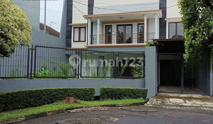 Rumah Asri Kuldesak Lingkungan Tenang di Bintaro Jaya Sektor 3 Rumah Asri Kuldesak Lingkungan Tenang di Bintaro Jaya Sektor 3
