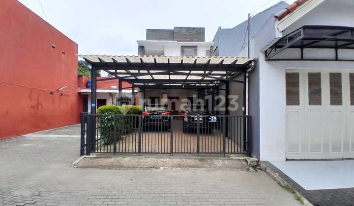 House with Wide Road Access in a Quiet Complex in East Cilandak
