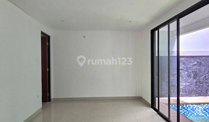 Rumah Tropical Minimalis Dengan Kolam Renang Di Bintaro Sektor 9 2