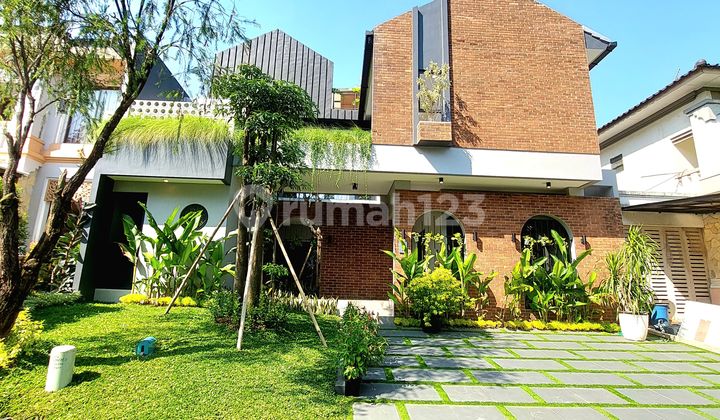 Rumah Full Renovasi Dengan Sirkulasi Udara Bagus Di Bsd City