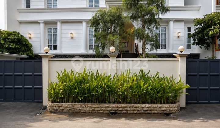 Fully Furnished Classic Design House with Private Lift in Kemang Fully Furnished Classic Design House with Private Lift in Kemang
