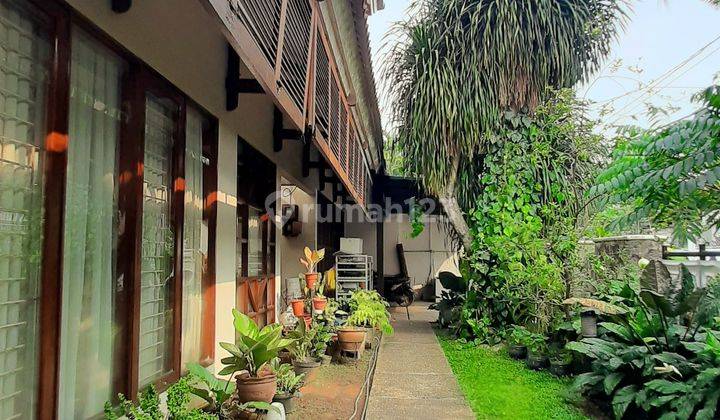 Rumah Tropical Ada Kolam Renang Kamar 4 di Bintaro Jaksel 1