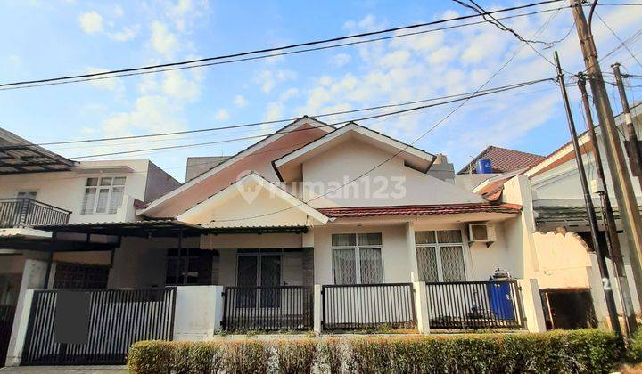 Rumah 1 Lantai sudah Renovasi Ada Taman Lokasi Bagus Harga Murah 1