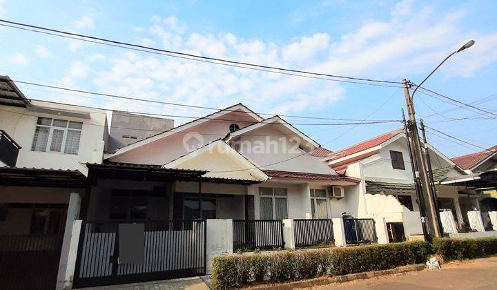 Rumah 1 Lantai sudah Renovasi Ada Taman Lokasi Bagus Harga Murah 2