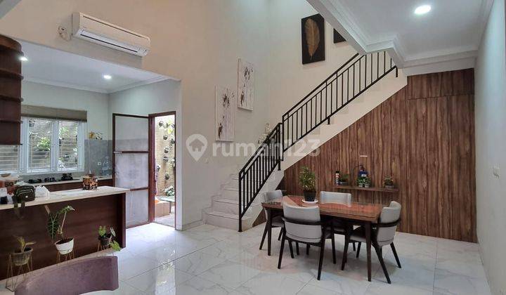 Rumah Modern Minimalis Lokasi Bagus di Bintaro Jaya Sektor 9 2