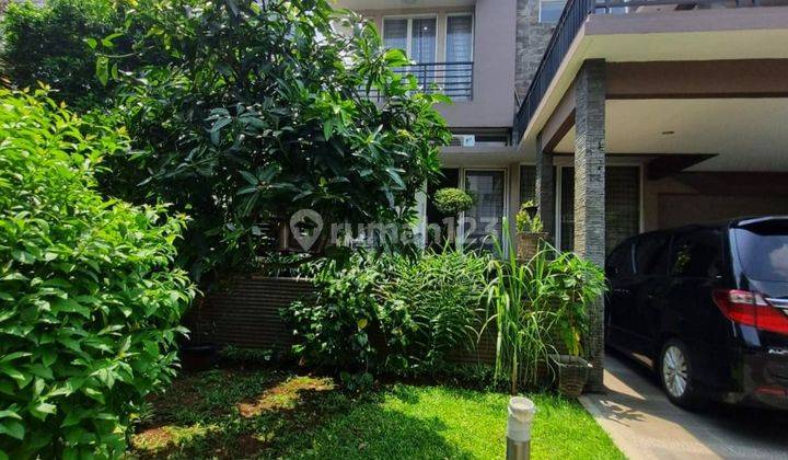 Rumah Modern Tropical Kebayoran Residence Bintaro di Jalan Utama 1