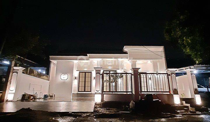 Rumah Baru American Classic Ada Kolam Renang Lokasi Dekat Bintaro 1