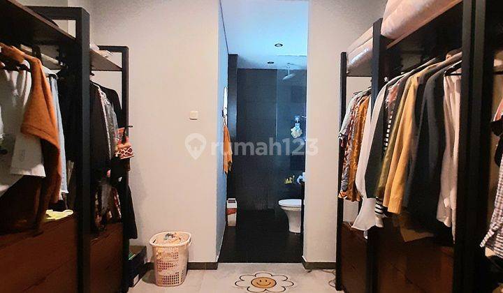 Rumah Industrial Tropical Minimalis Ada Taman Dekat Puri Bintaro 2