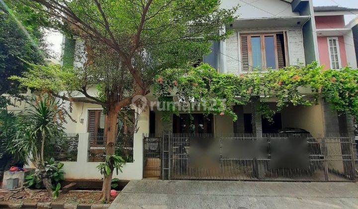 Rumah Modern Tropical Bagus 2 Lantai Ada Taman Cantik  1