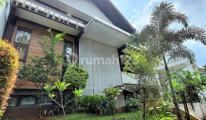 3-Storey Modern Industrial Tropical House Near the Grand Mosque