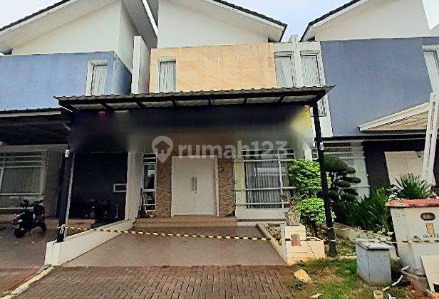 Rumah 2 Lantai Shm Sudah Renovasi Bagus Hadap Utara 1