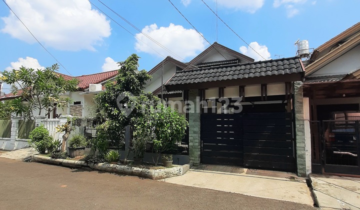 Rumah Dengan Halaman Belakang Luas Lingkungan Nyaman Dekat Mesjid Rumah Dengan Halaman Belakang Luas Lingkungan Nyaman Dekat Mesjid