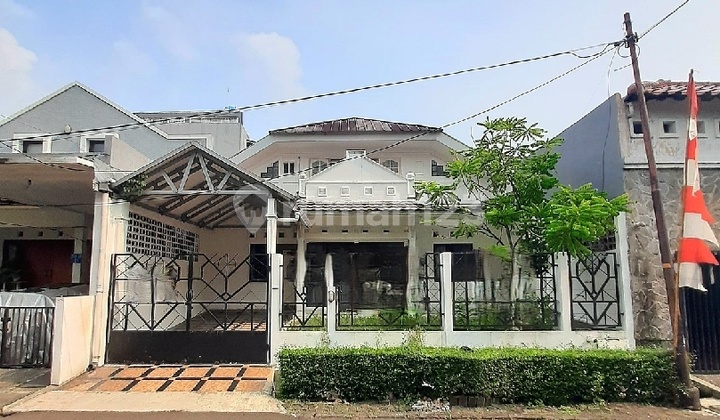 Rumah Apik Terawat Lokasi Hunian Nyaman Dekat Bintaro Plaza