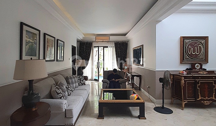 Rumah Balinese Tropical Classic Lokasi Eksklusif Bintaro  2