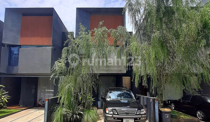 Rumah Modern Industrial Bagus Siap Huni Area Jakarta Selatan Rumah Modern Industrial Bagus Siap Huni Area Jakarta Selatan