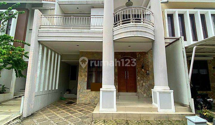 Rumah Furnished Sudah Renovasi Modern Classic Siap Huni Murah 1