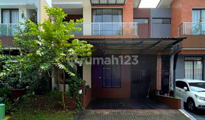 Rumah, 2 Lantai, SHM, Dekat Pusat Perbelanjaan, Siap Huni, 2