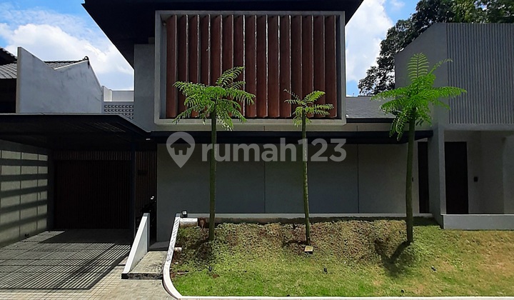 Rumah Mewah 2 Lantai Desain Industrial Tropical