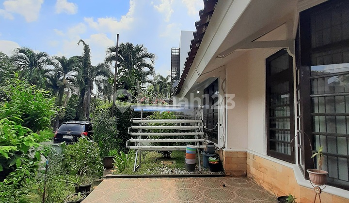 Modern Mediterranean Exclusive Cluster House Near Jakarta Toll Access Modern Mediterranean Exclusive Cluster House Near Jakarta Toll Access