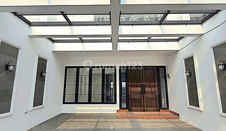 Rumah Baru 3 Lantai Mewah Modern Classic Ada Kolam Renang Shm 2