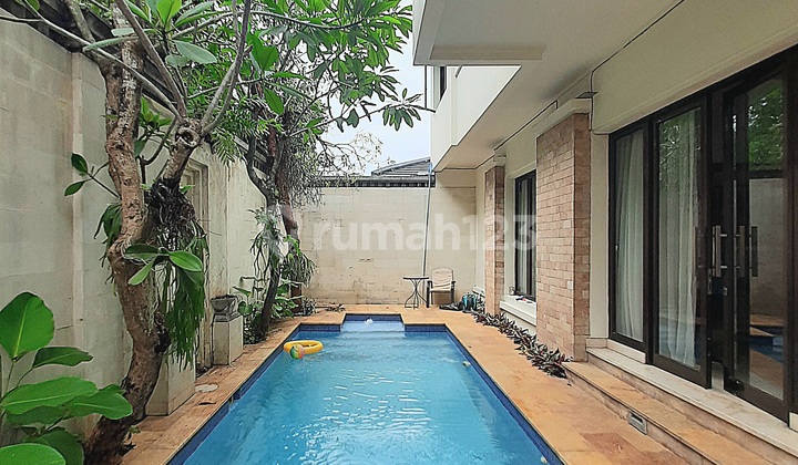 Rumah Balinese Tropical Classic Lokasi Eksklusif Bintaro Rumah Balinese Tropical Classic Lokasi Eksklusif Bintaro