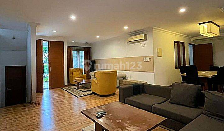 Rumah Modern Fully Furnished Dalam Cluster Eksklusif Bintaro 2