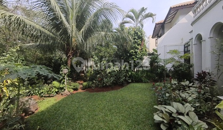 Rumah Jl Sekolah Duta, Pondok Indah, Jakarta Selatan Rumah Jl Sekolah Duta, Pondok Indah, Jakarta Selatan