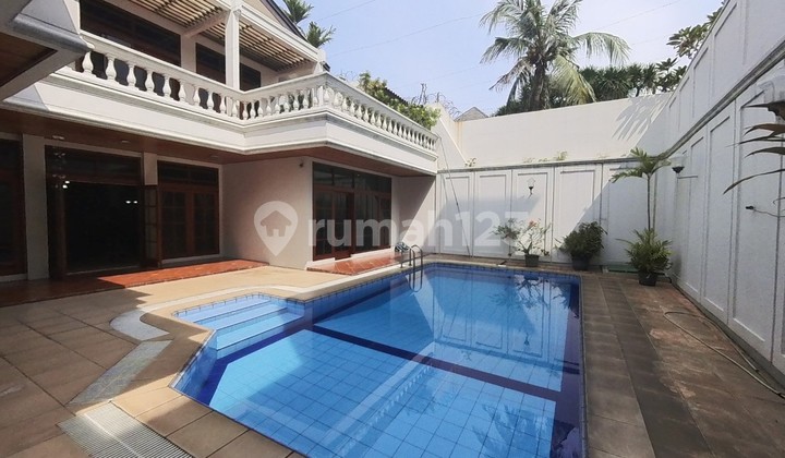 Rumah Jl Sekolah Duta, Pondok Indah, Jakarta Selatan Rumah Jl Sekolah Duta, Pondok Indah, Jakarta Selatan