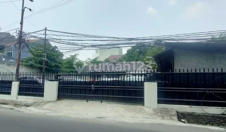 Dijual Rumah Lokasi Strategis Cocok Untuk Tempat Usaha Di Pasar Minggu, Jakarta Selatan