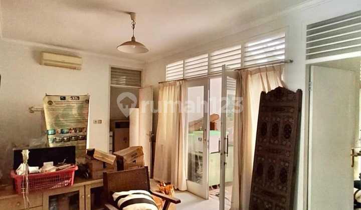Dijual Murah Rumah Lokasi Sangat Strategis di Gandaria, Kebayoran Baru, Jakarta Selatan