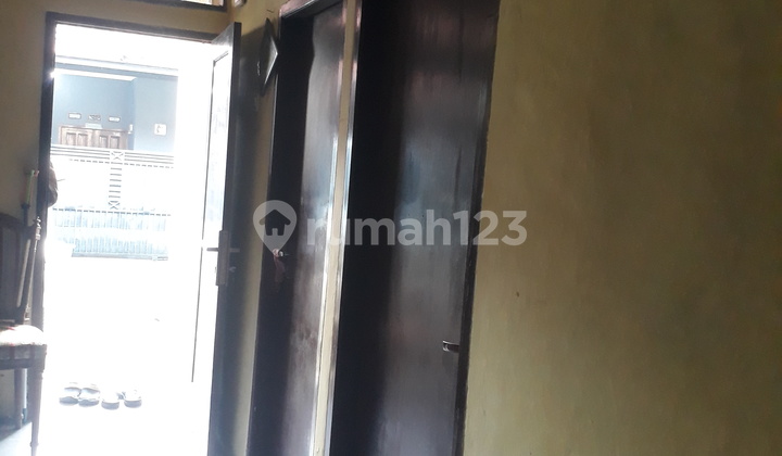 Rumah Dalam Komplek Jalan Emeralda Raya Depok Rumah Dalam Komplek Jalan Emeralda Raya Depok