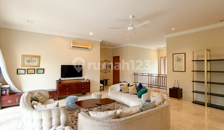 Rumah Mewah Renovasi Baru LT 1.200m - Siap Huni & Fasilitas Lengkap, Jakarta Selatan 2
