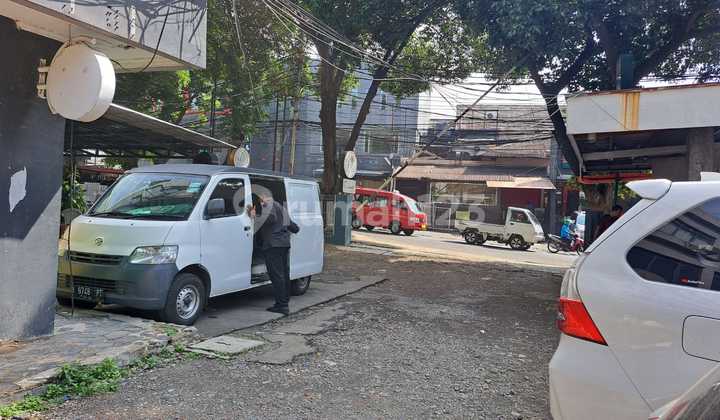3-storey shop house in Cipete Raya, South Jakarta, suitable for office and business 2