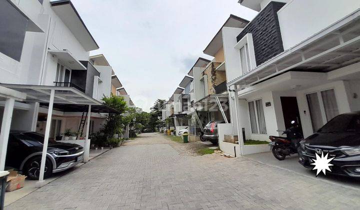 Rumah Astri, Modern Dalam Town House di Jagakarsa Jakarta Selatan 2