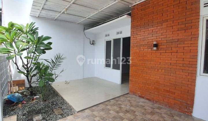 Rumah dalam Komplek The Palm Residence  Bekasi 2