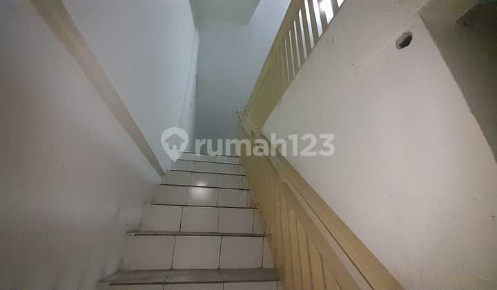 Di Jual Cepat Dan Termurah Ruko di Betos Bekasi Town Square Bekasi. Lokasi Strategis Dan Ramai 5