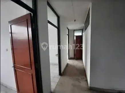 Disewakan Bangunan Komersial 4lantai Lokasi Strategis di Pejaten Barat Jakarta Selatan 2