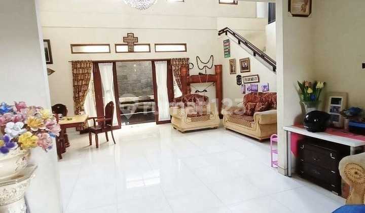 Rumah di Kramat Jati dekat Jalan Raya Bogor Bebas Banjir Dekat Akses Tol Row Jalan lebar 2