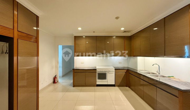 Fast Sale Pakubuwono Signature 3 BR Furnished