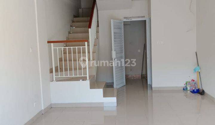 For sale, strategically located shophouse in Baypas Ngurah Rai, Kuta 1