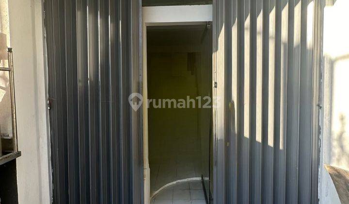 Newly renovated shophouse for rent in Bypas Ngurah Rai 1